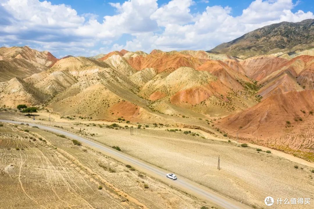 自驾穿越天山地理走廊 半废弃国防公路新疆S101全程游记